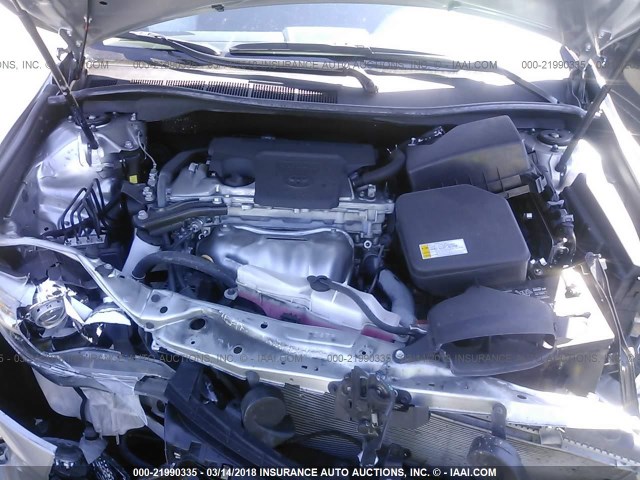 4T1BF1FK7GU235371 - 2016 TOYOTA CAMRY LE/XLE/SE/XSE SILVER photo 10