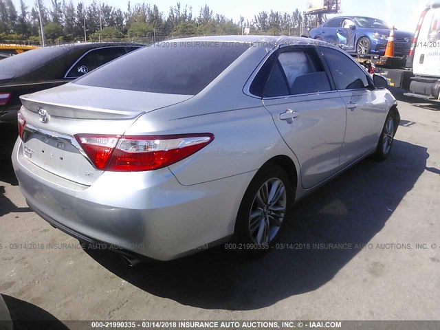 4T1BF1FK7GU235371 - 2016 TOYOTA CAMRY LE/XLE/SE/XSE SILVER photo 4