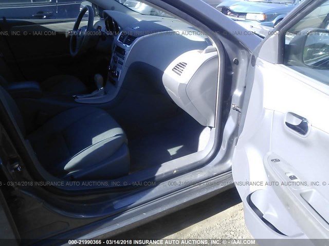 1G1ZG57B884196306 - 2008 CHEVROLET MALIBU LS 灰色 照片 5