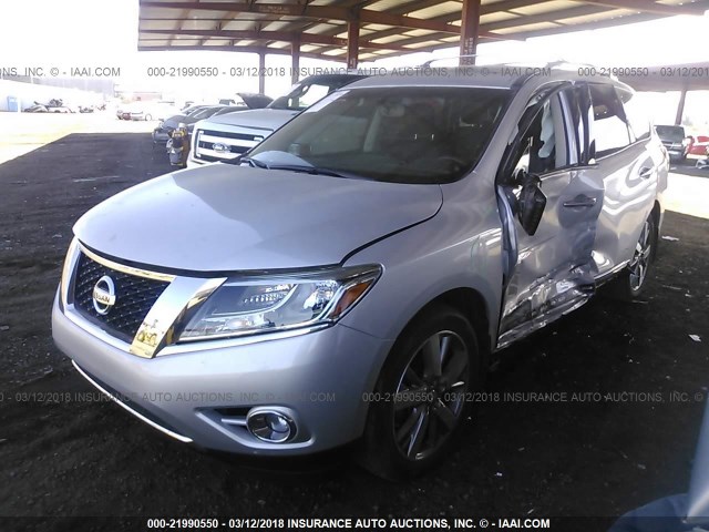 5N1AR2MN1FC663043 - 2015 NISSAN PATHFINDER S/SV/SL/PLATINUM SILVER photo 2