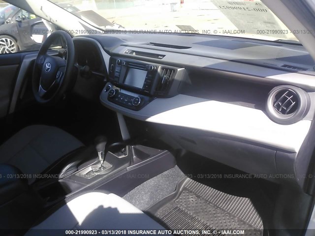 2T3WFREV0JW423241 - 2018 TOYOTA RAV4 ADVENTURE/XLE 白色 照片 5