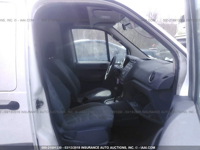 NM0LS7DN2BT068918 - 2011 FORD TRANSIT CONNECT XLT WHITE photo 5