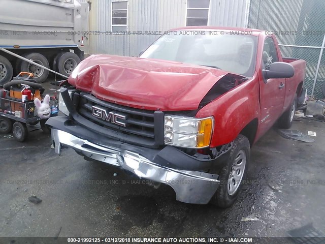 1GTN1TEX6BZ155449 - 2011 GMC SIERRA C1500 RED photo 2