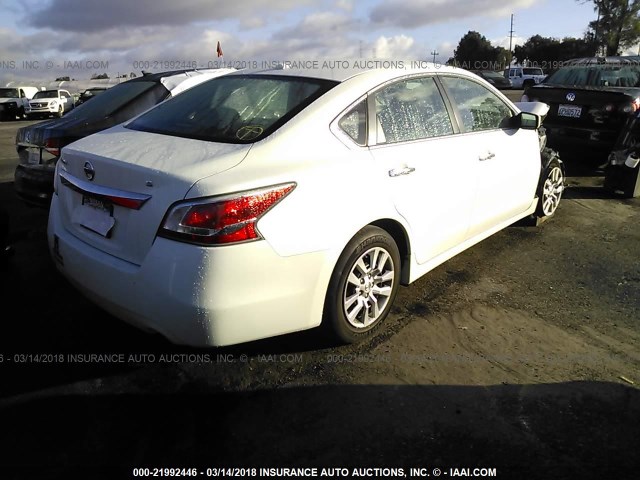 1N4AL3AP2FN380257 - 2015 NISSAN ALTIMA 2.5/S/SV/SL WHITE photo 4