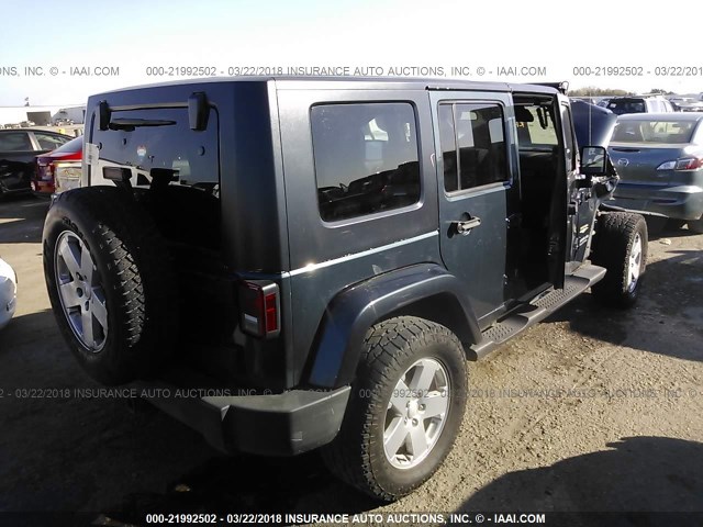 1J8GA59137L157933 - 2007 JEEP WRANGLER SAHARA GRAY photo 4