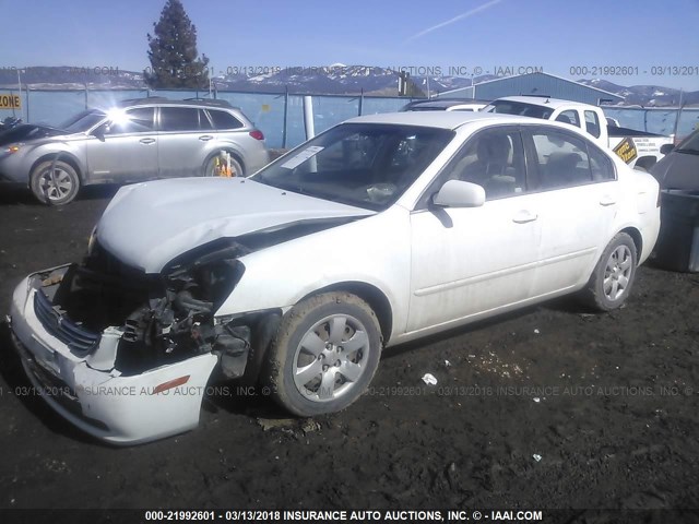 KNAGE123485248390 - 2008 KIA OPTIMA LX/EX WHITE photo 2