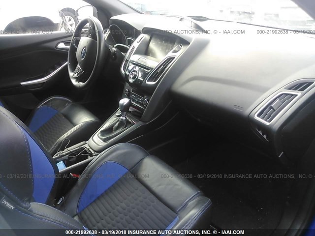 1FADP3L99FL279177 - 2015 FORD FOCUS ST BLUE photo 5