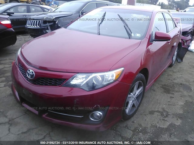 4T1BF1FK5CU624679 - 2012 TOYOTA CAMRY SE/LE/XLE RED photo 2