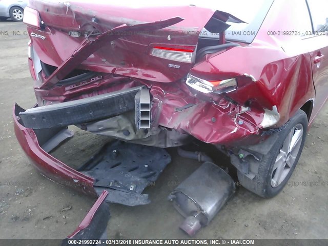 4T1BF1FK5CU624679 - 2012 TOYOTA CAMRY SE/LE/XLE RED photo 6