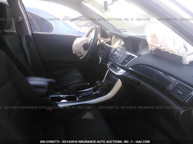 1HGCR2F5XEA100692 - 2014 HONDA ACCORD SPORT 银色 照片 5