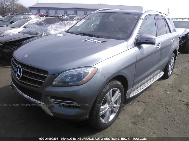 4JGDA5HB5EA276527 - 2014 MERCEDES-BENZ ML 350 4MATIC SILVER photo 2