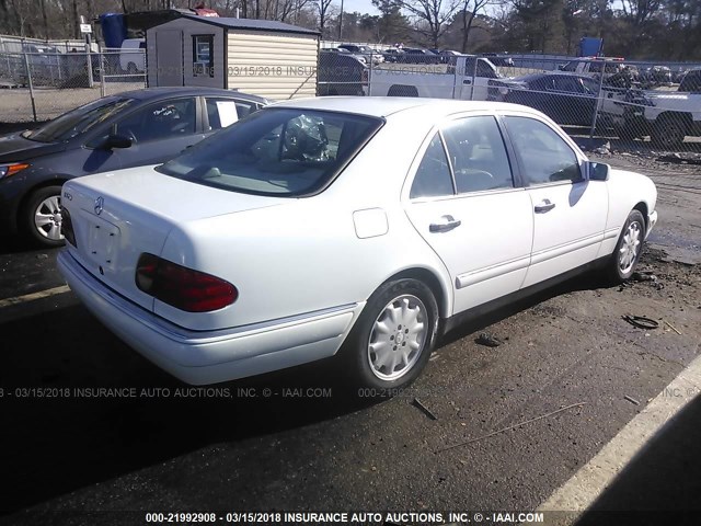 WDBJF65F5WA664704 - 1998 MERCEDES-BENZ E 320 WHITE photo 4