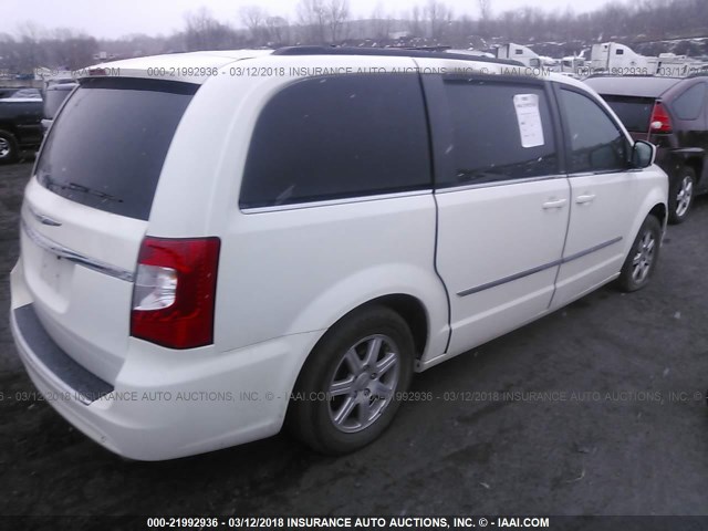 2A4RR5DG1BR727443 - 2011 CHRYSLER TOWN & COUNTRY TOURING WHITE photo 4