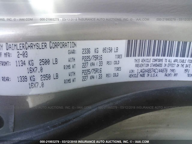 1J4GX48S74C144070 - 2004 JEEP GRAND CHEROKEE LAREDO/COLUMBIA/FREEDOM 金色 照片 9