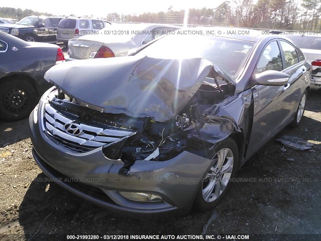 5NPEC4ACXDH634924 - 2013 HYUNDAI SONATA SE/LIMITED GRAY photo 6