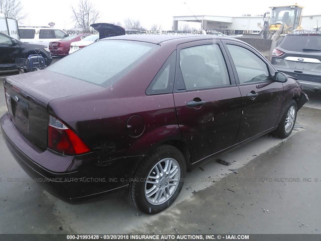 1FAFP34N77W331555 - 2007 FORD FOCUS ZX4/S/SE/SES 红色 照片 4