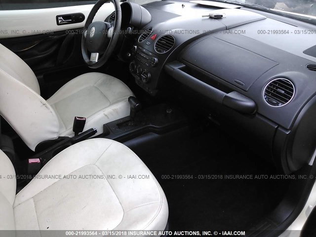 3VWFW31C08M517338 - 2008 VOLKSWAGEN NEW BEETLE TRIPLE WHITE WHITE photo 5