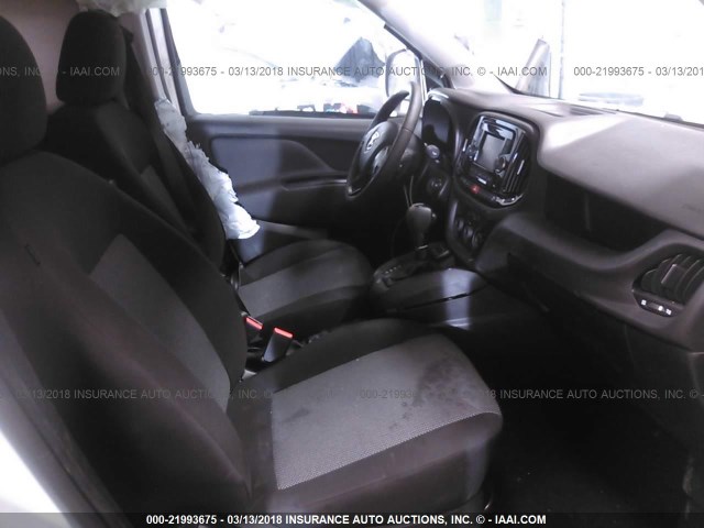 ZFBERFAB9H6H05134 - 2017 RAM PROMASTER CITY  白色 照片 5