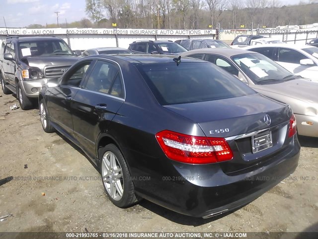 WDDHF7CB9AA032454 - 2010 MERCEDES-BENZ E 550 GRAY photo 3