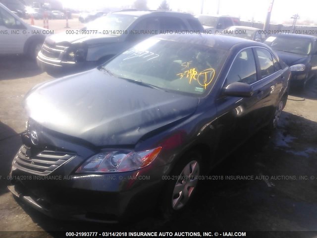 4T4BE46K48R045961 - 2008 TOYOTA CAMRY CE/LE/XLE/SE GRAY photo 2