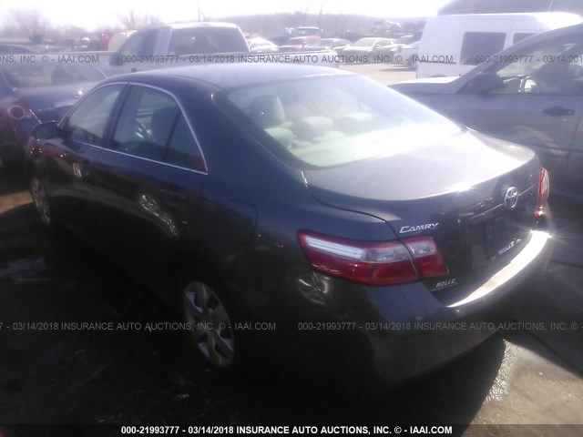 4T4BE46K48R045961 - 2008 TOYOTA CAMRY CE/LE/XLE/SE GRAY photo 3