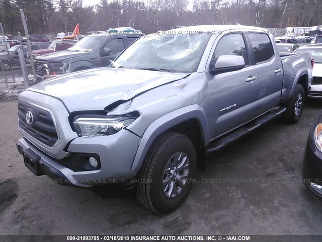 3TMDZ5BN6HM027127 - 2017 TOYOTA TACOMA DBL CAB/SR5/TRD SPORT/OR SILVER photo 2
