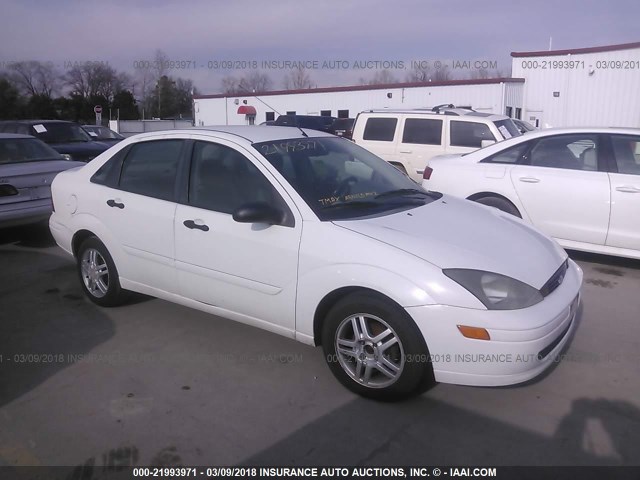 1FAFP34P53W199648 - 2003 FORD FOCUS SE/SE COMFORT/SE SPORT WHITE photo 1