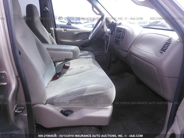 1FMPU16L42LA96187 - 2002 FORD EXPEDITION XLT 金色 照片 5