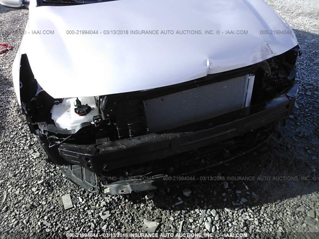 3KPFK4A71HE090706 - 2017 KIA FORTE LX SILVER photo 6