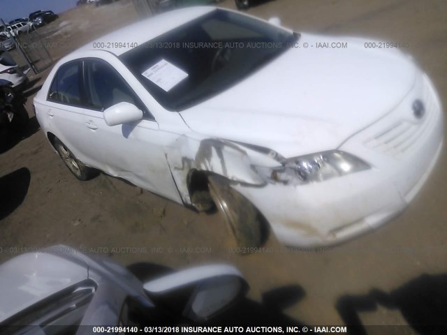 4T1BE46K08U781418 - 2008 TOYOTA CAMRY CE/LE/XLE/SE WHITE photo 1