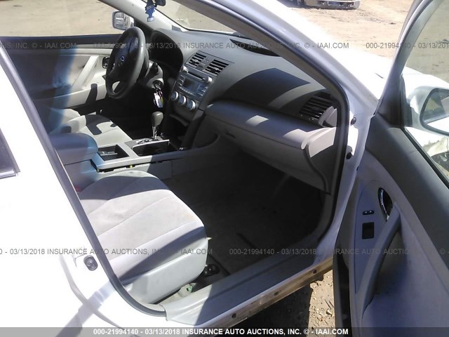 4T1BE46K08U781418 - 2008 TOYOTA CAMRY CE/LE/XLE/SE WHITE photo 5