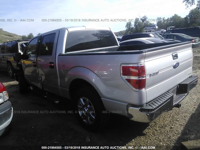 1FTFW1CF7DKD26385 - 2013 FORD F150 SUPERCREW SILVER photo 3