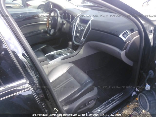 3GYFNDEY2AS560818 - 2010 CADILLAC SRX LUXURY COLLECTION BLACK photo 5