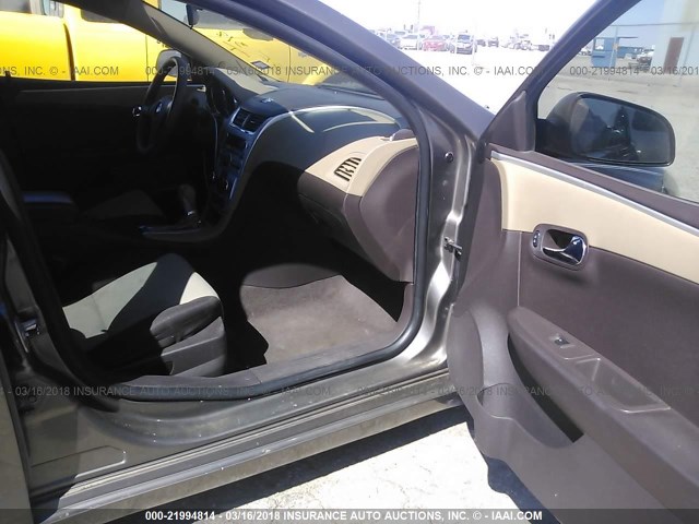 1G1ZA5E0XA4102807 - 2010 CHEVROLET MALIBU LS ფერფლისფერი ფოტო 5