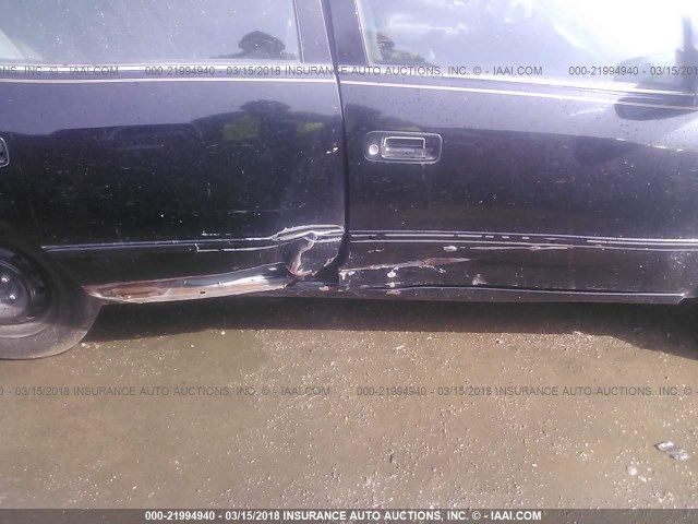 4T1BG28K8WU206637 - 1998 TOYOTA CAMRY CE/LE/XLE 黑色 照片 6