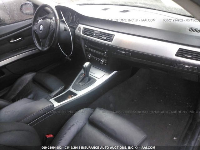 WBAWB73599P045136 - 2009 BMW 335 I BLACK photo 5