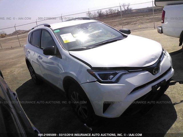 JTMBFREV5HD202157 - 2017 TOYOTA RAV4 LE WHITE photo 1