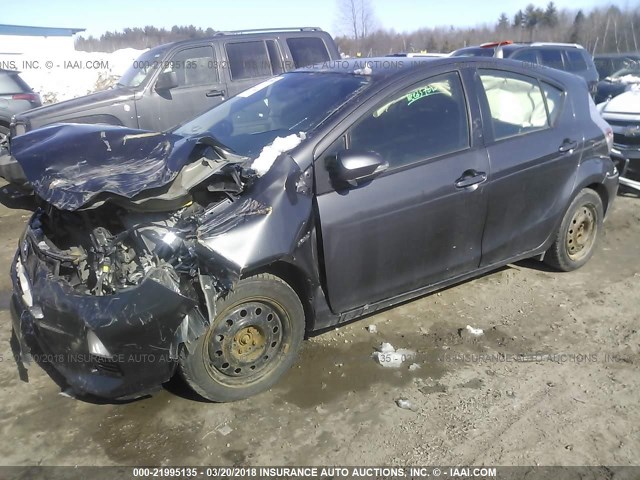 JTDKDTB32E1572081 - 2014 TOYOTA PRIUS C GRAY photo 2