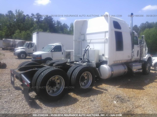 5KJJABAV25PN53984 - 2005 WESTERN STAR/AUTO CAR 4900EX 4900EX WHITE photo 4