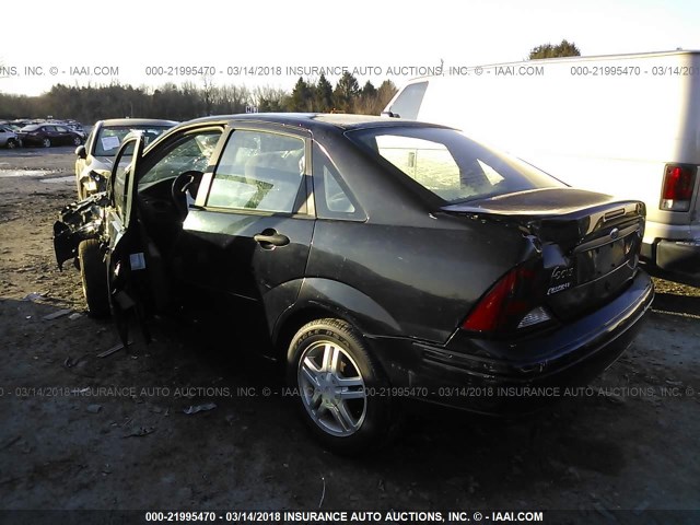 1FAFP34P82W342669 - 2002 FORD FOCUS SE/SE COMFORT BLACK photo 3