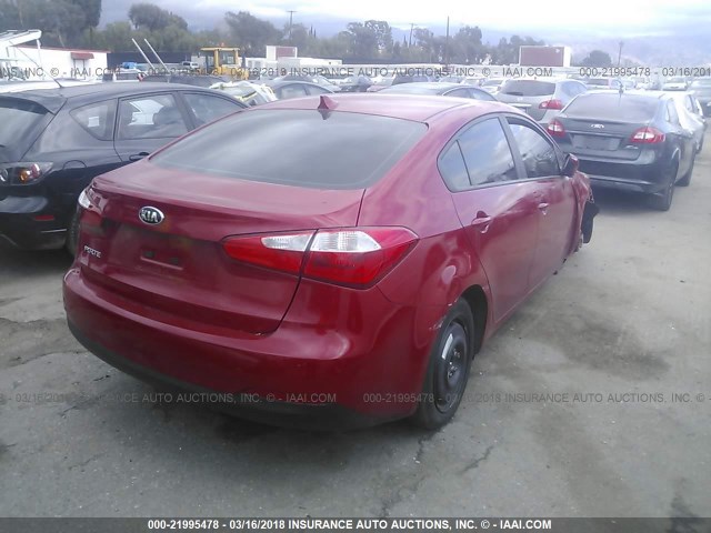 KNAFK4A68G5599366 - 2016 KIA FORTE LX RED photo 4