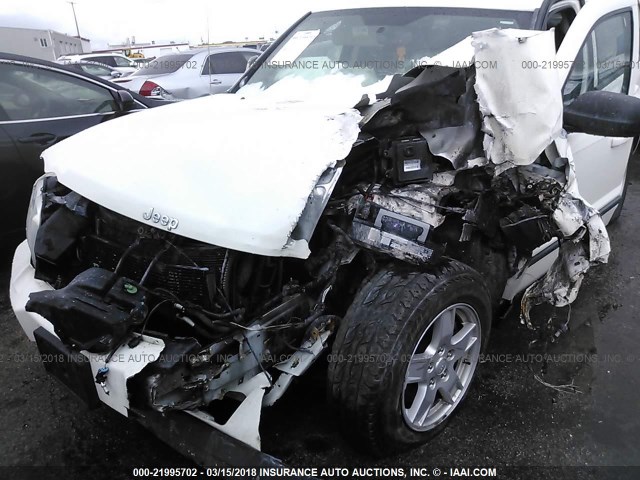 1J8HR48P17C590972 - 2007 JEEP GRAND CHEROKEE LAREDO/COLUMBIA/FREEDOM 白色 照片 6