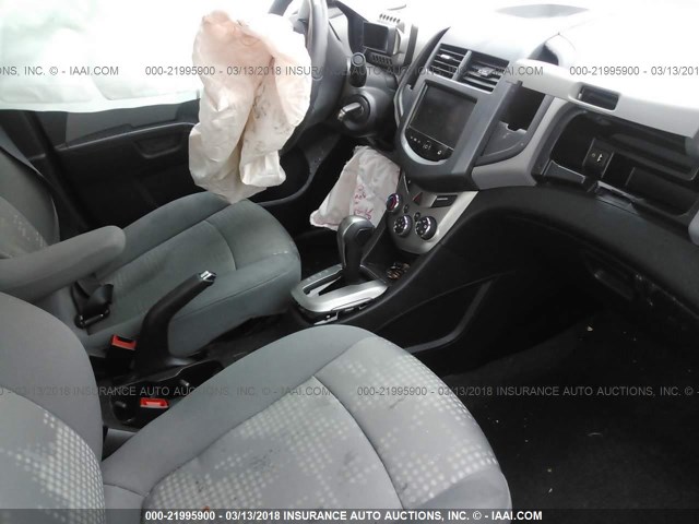 1G1JA5SG4D4110582 - 2013 CHEVROLET SONIC LS 白色 照片 5