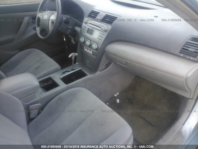 4T1BE46K59U823406 - 2009 TOYOTA CAMRY SE/LE/XLE Light Blue photo 5