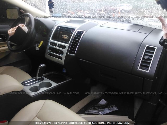 2FMDK49C18BB26096 - 2008 FORD EDGE LIMITED BLACK photo 5