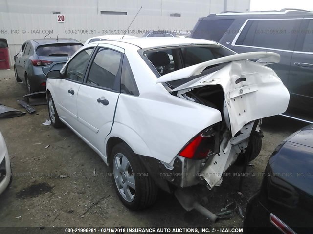 1FAFP34NX7W306178 - 2007 FORD FOCUS ZX4/S/SE/SES 白色 照片 3