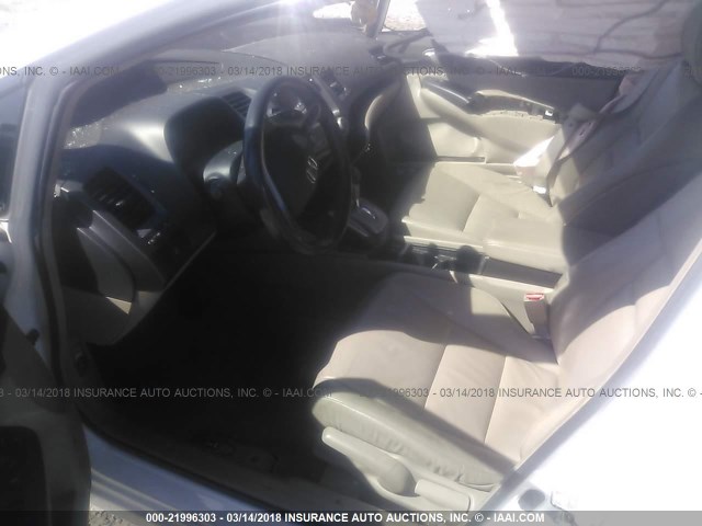 19XFA1F91AE013495 - 2010 HONDA CIVIC EXL WHITE photo 5