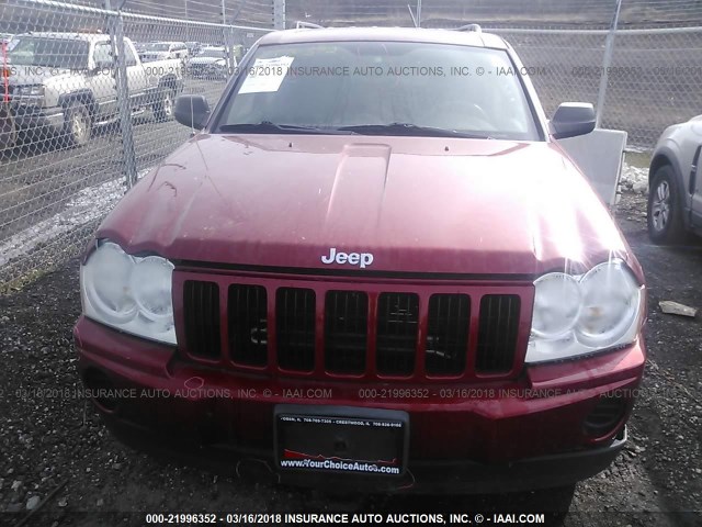 1J4HR48N76C270313 - 2006 JEEP GRAND CHEROKEE LAREDO/COLUMBIA/FREEDOM RED photo 6