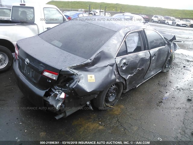 4T1BF1FK9EU416890 - 2014 TOYOTA CAMRY L/SE/LE/XLE 灰色 照片 4