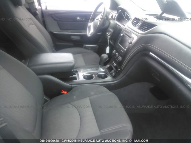 1GNKVGKD4FJ376651 - 2015 CHEVROLET TRAVERSE LT SILVER photo 5